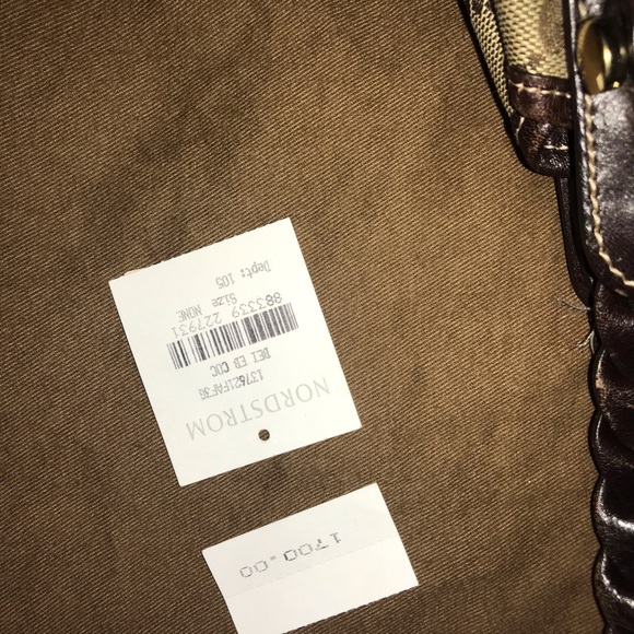 Purse - Picture 2 of 5